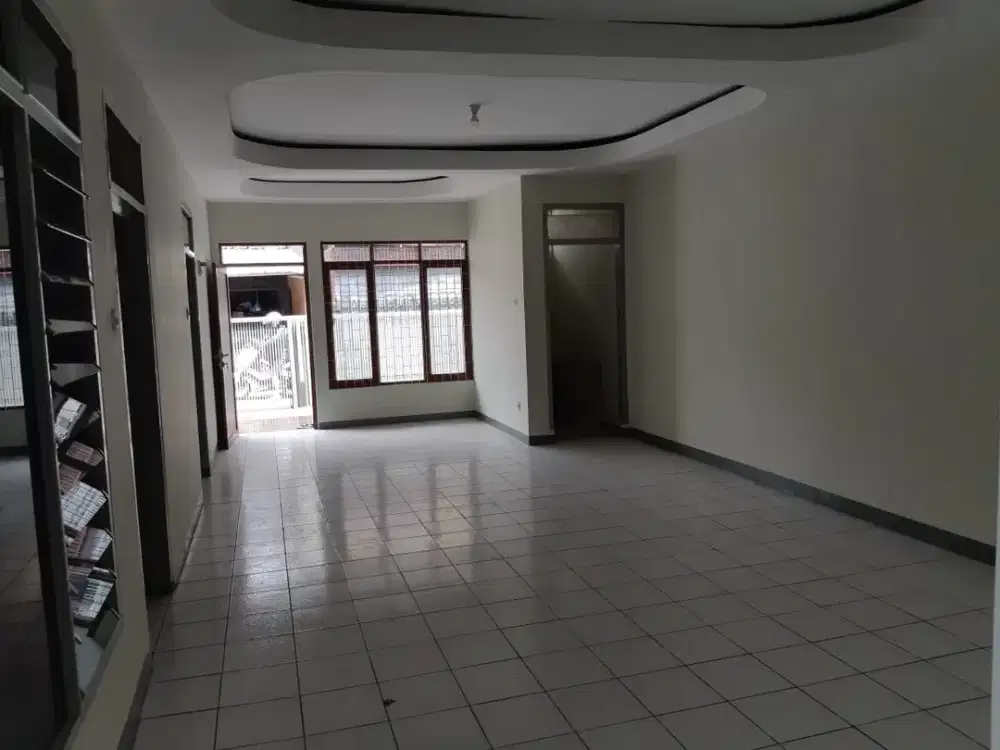 DIJUAL RUMAH DAERAH KARASAK BANDUNG STRATEGIS NYAMAN TERAWAT