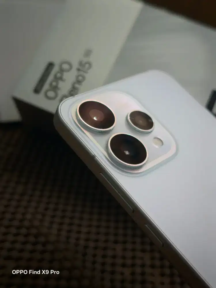 Oppo Reno 15 5G 8/256 second resmi Des 206