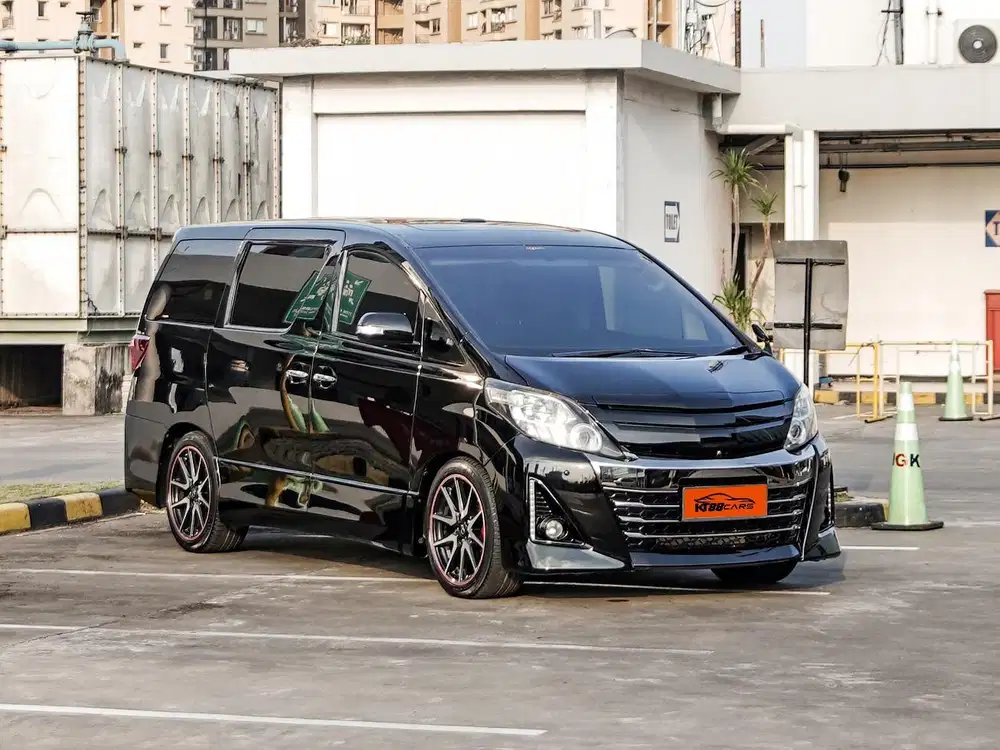 Toyota Alphard Gs (Upgrade Premium Soud) 2013 Hitam
