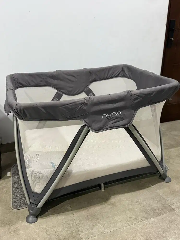 Preloved Nuna SENA Aire Playard / Travel Cot Purchase Dec 2021