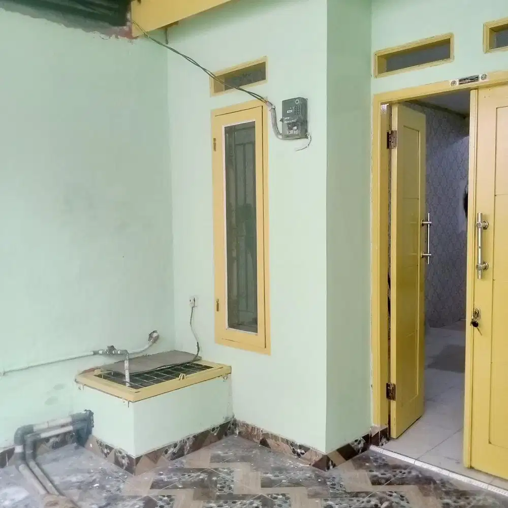 Kontrakan Rumah Strategis Cipondoh