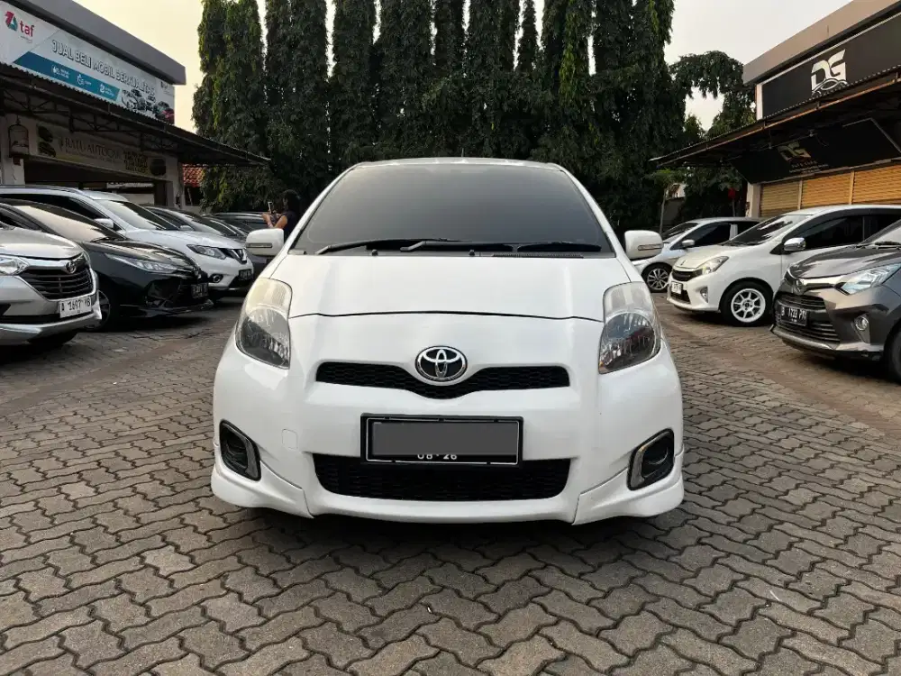 DP PROMO 5 JT YARIS E AT 2013 LOW KM 80RB WHITE EDITION RARE !!