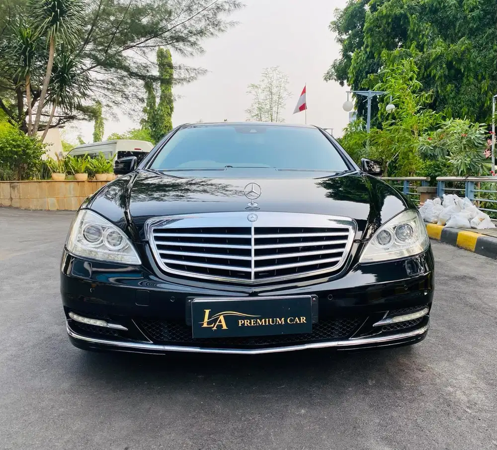 [ DIJUAL CEPAT BU ] MERCEDES-BENZ S300 L A/T NIK 2011