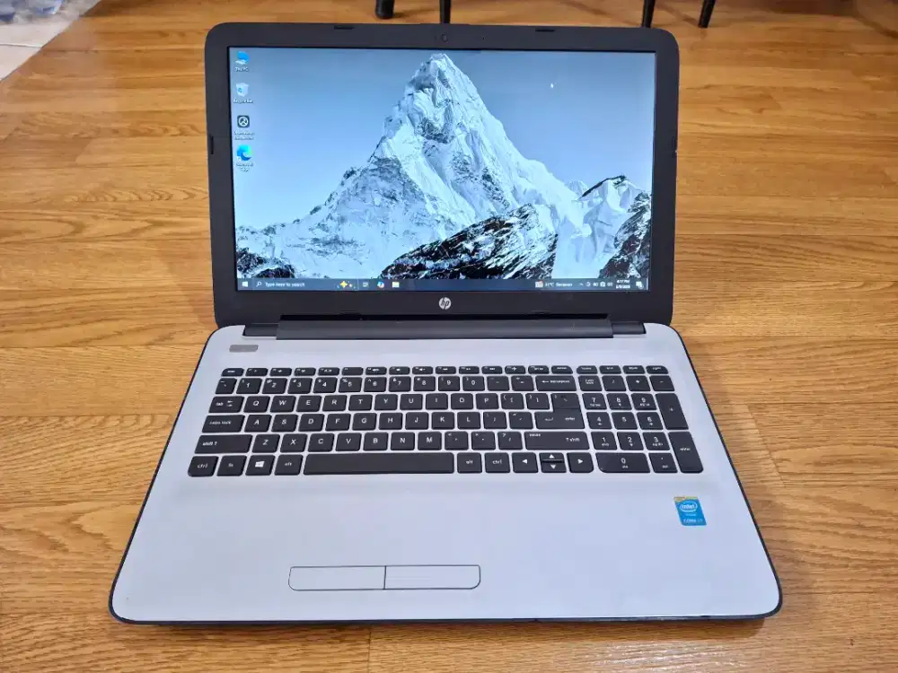 Laptop HP 15 Core i7 5500U 2.4Ghz 8GB 128GB SSD Intel Graphics Murah