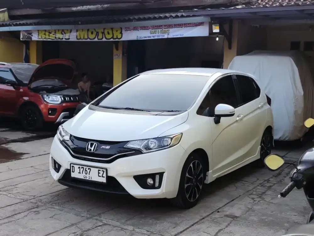 Honda jazz RS AT/matic 2016