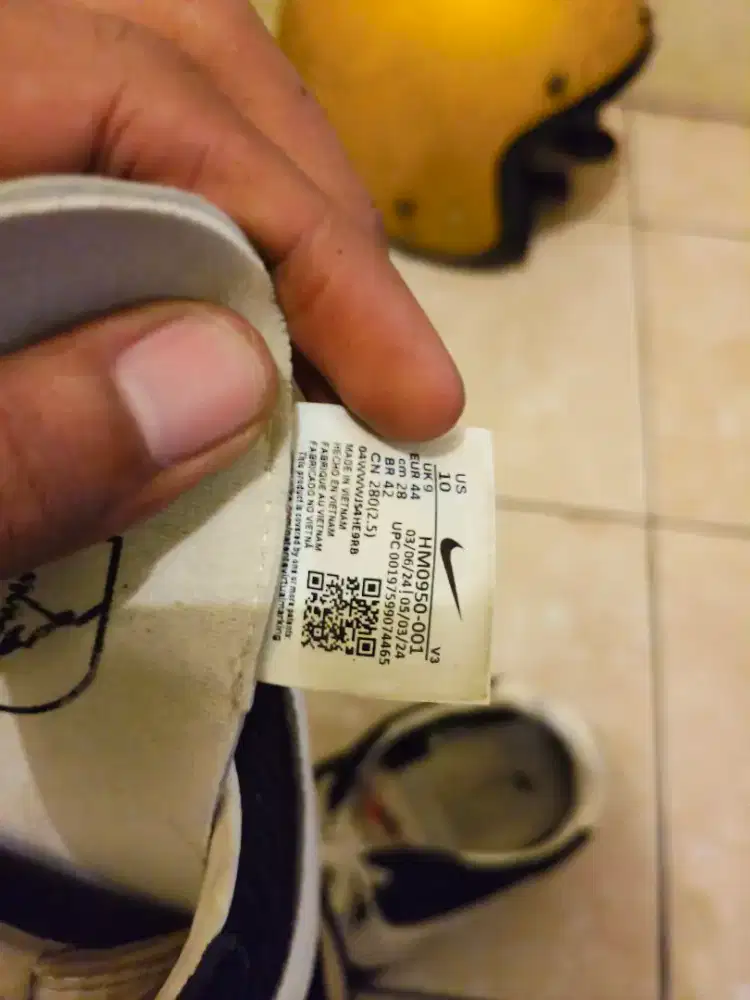 Jual sepatu Nike LD1000