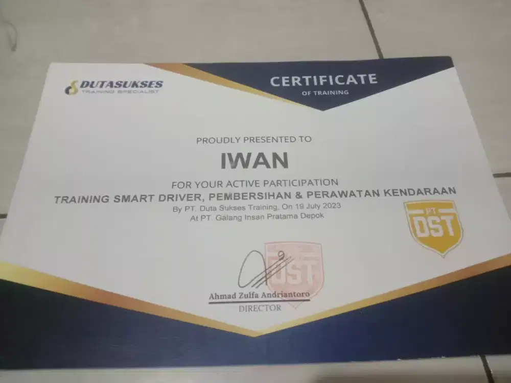 Mencari pekerjaan sebagai driver atau operational