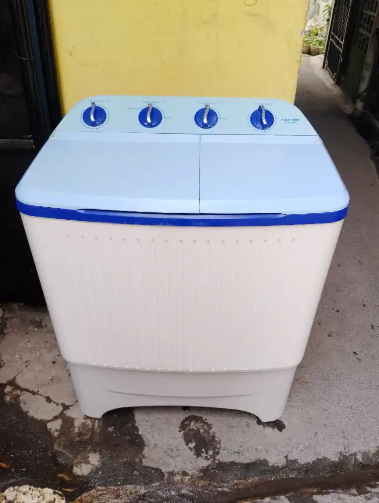 Mesin cuci Polytron 7kg