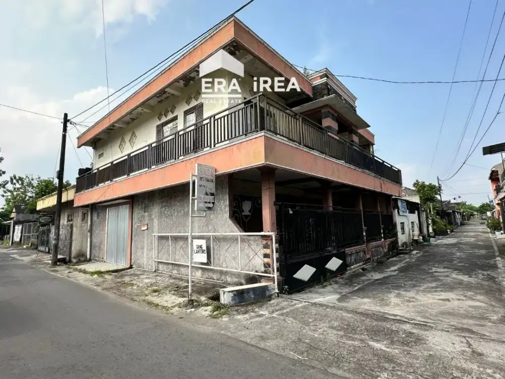 Rumah 2 Lantai Dijual di Solo Barat Singopuran Dekat Kampus Amikom Surakarta dan Kampus UMS