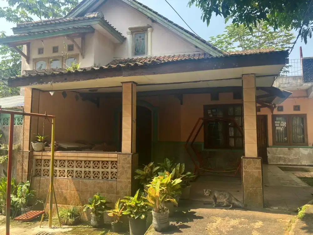 Rumah ini dijual