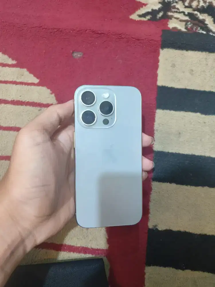 iPhone 15 pro 128