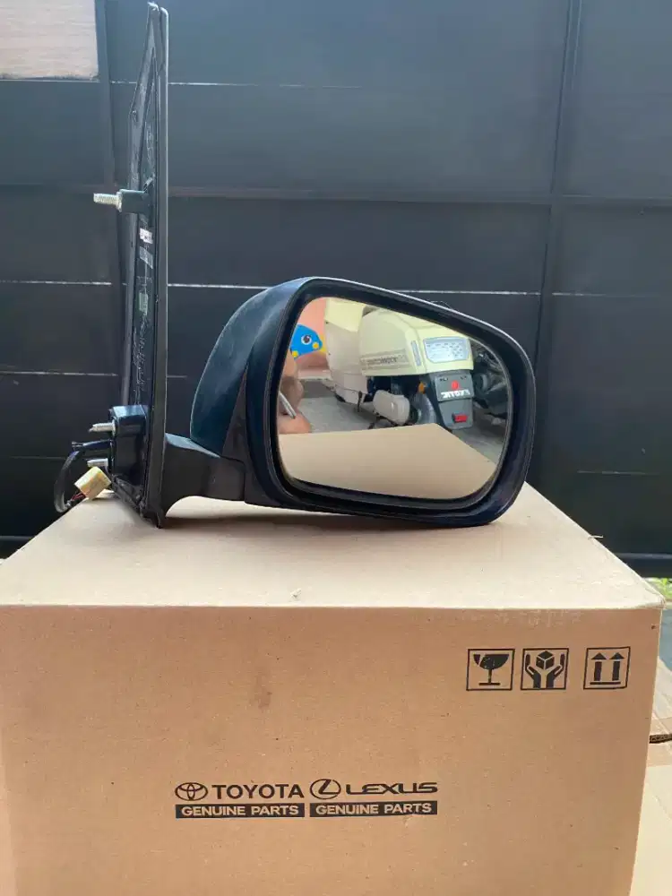 JUAL Spion mobil innova sebelah kanan