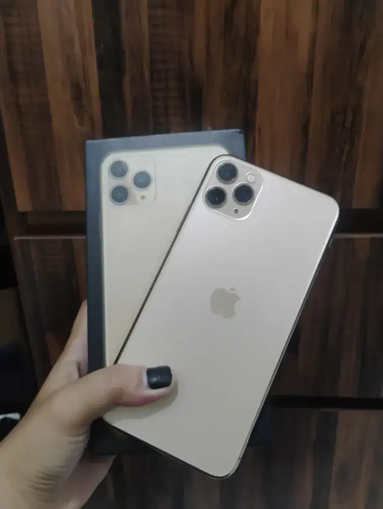 Jual hp iPhone 11
