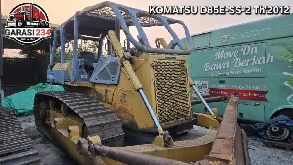 Bulldozer KOMATSU D85E-SS-2 Th'2012 SN : J15773