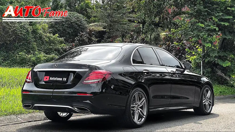 Mercedes Benz E350 EQ Boost AMG Line Black on Black