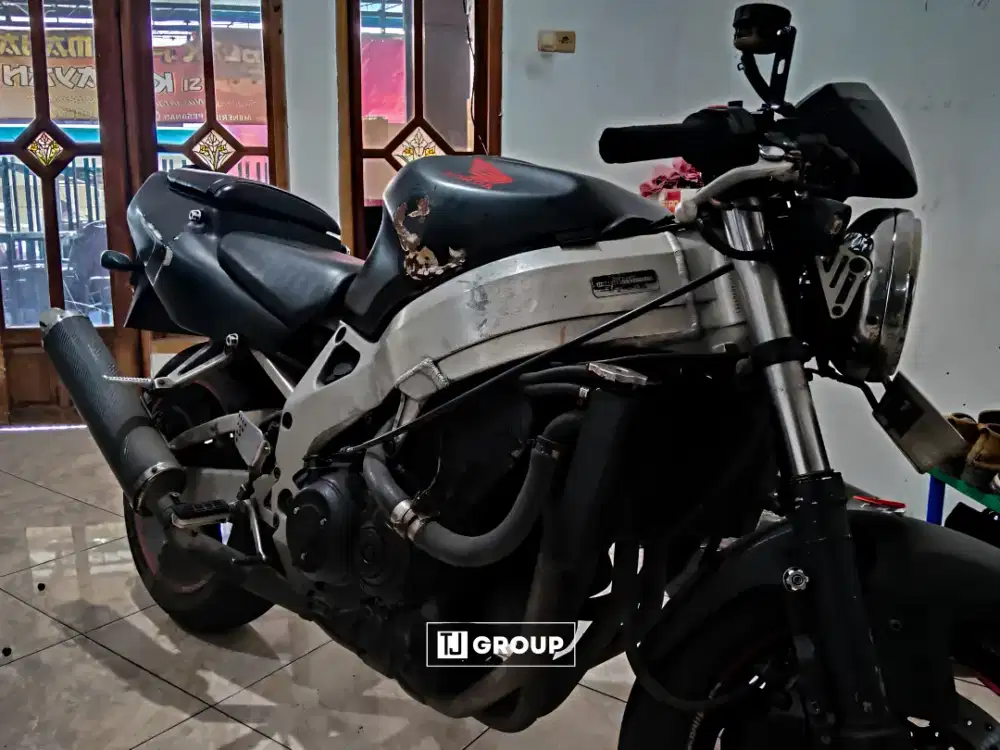 FOR SALE!! HONDA CBR900RR FIREBLADE 1996