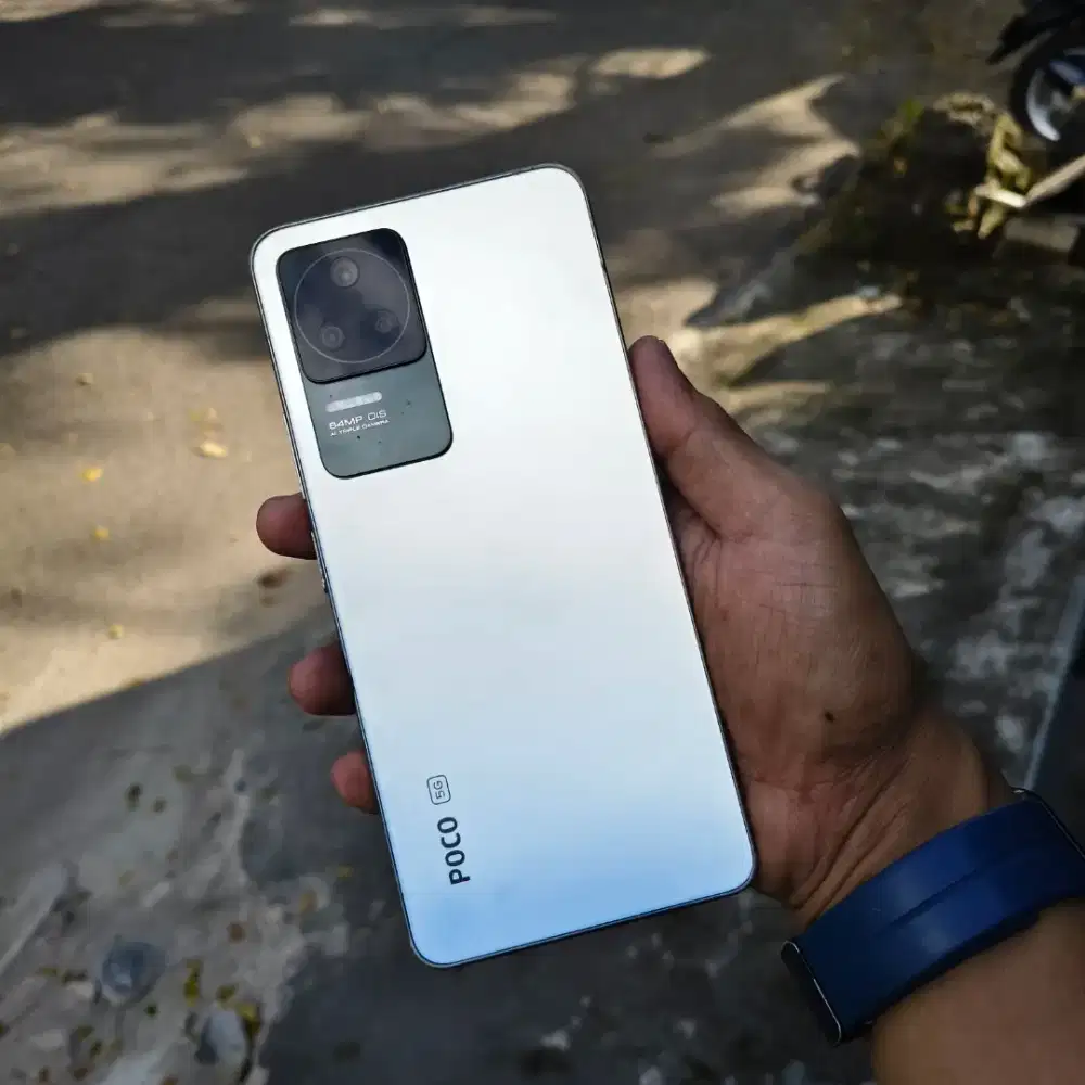 Poco F4 5G ram 8/256GB lengkap normal