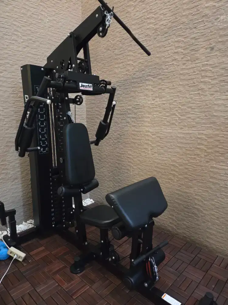 Alat Fitnes Homegym Lengkap