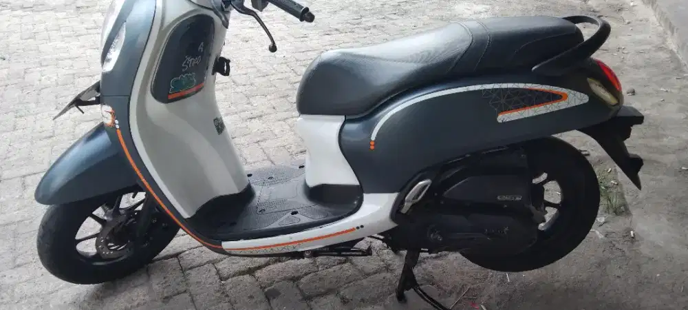 Honda Scoopy 2023 plat DKI