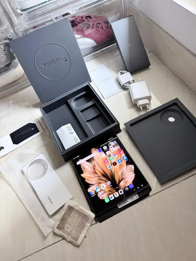 Vivo X Fold 3 Pro 512/16GB Eks Garansi Resmi HP Tablet