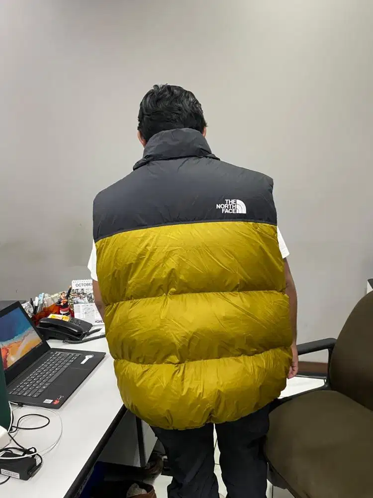 TNF Vest - Retro Nuptse