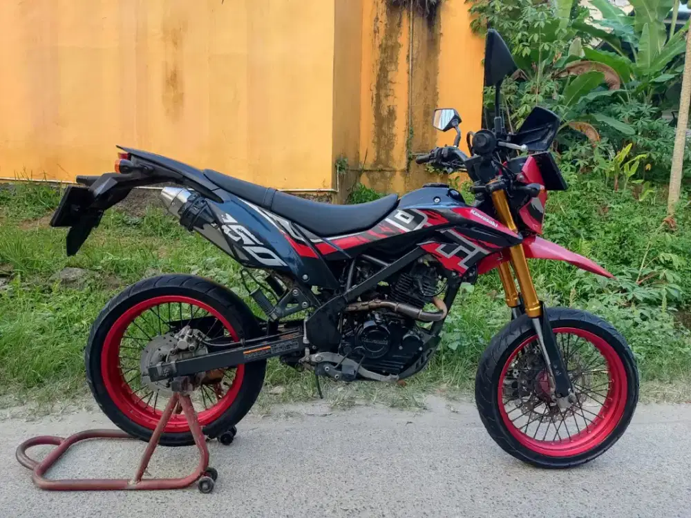 Kawasaki D-Tracker SE 2022