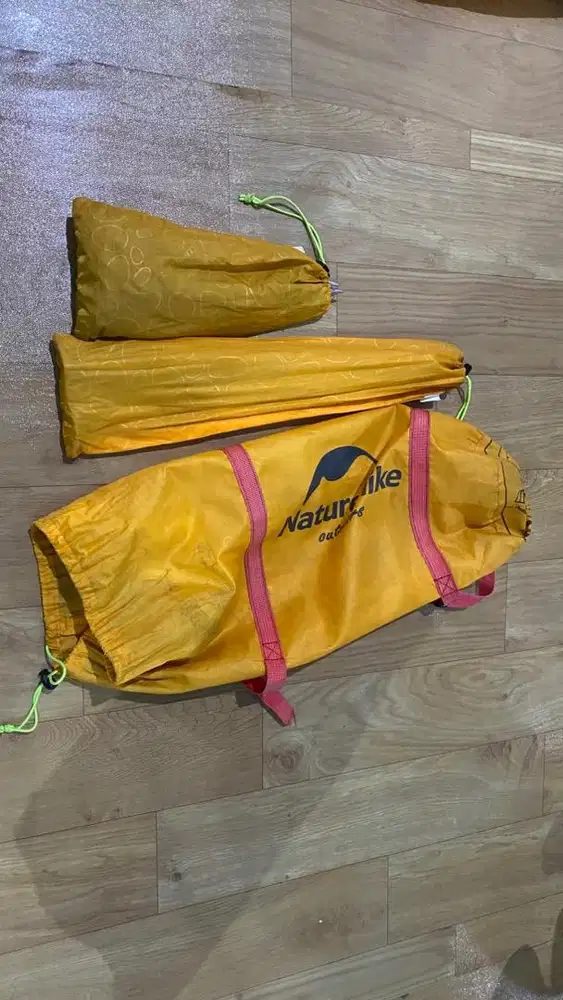 TENDA NATURHIKE PROFESSIONAL 2P BEKAS