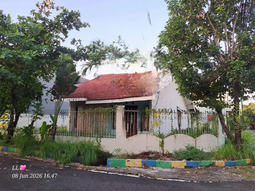Dijual Rumah Hitung tanah Hook di Rungkut Asri Timur Surabaya