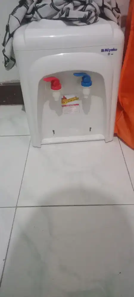 Dispenser miyako