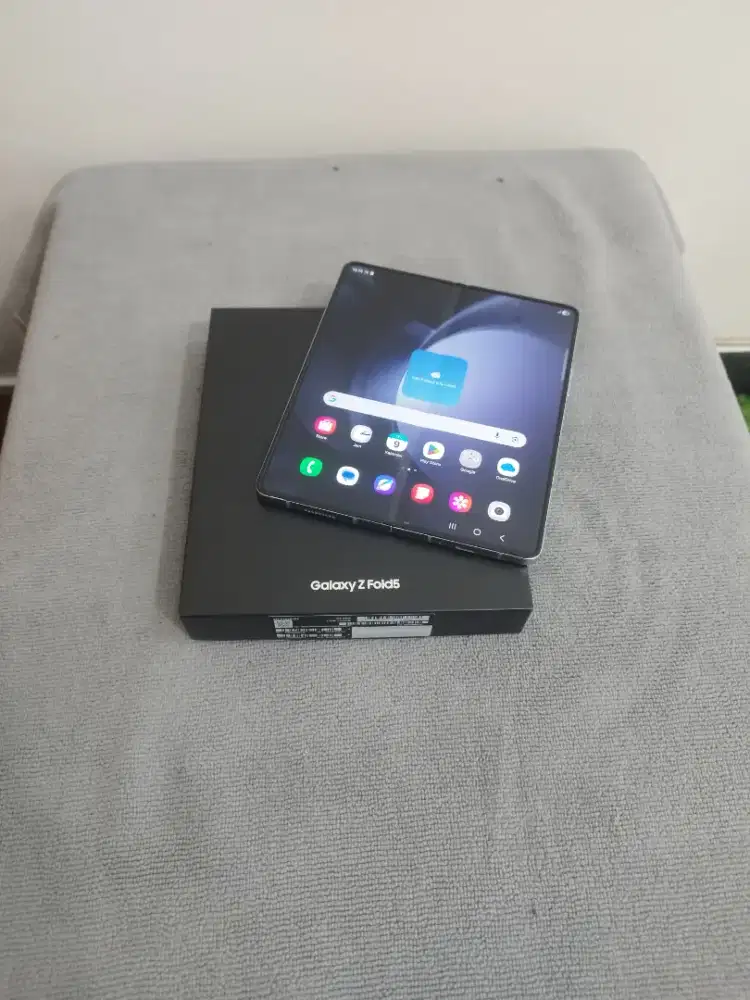 Samsung Z fold 5 12/512gb