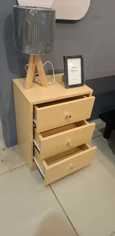 NAKAS LACI 3 DRAWER 200RIBUAN