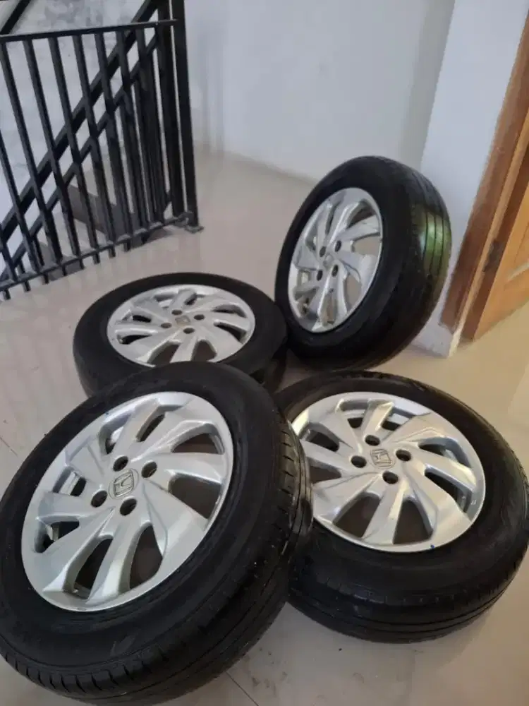 VELG ORI HONDA MOBILIO R15