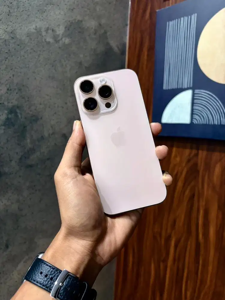 iPhone 16 Pro 256Gb Desert Ex Garansi Resmi Apple Store