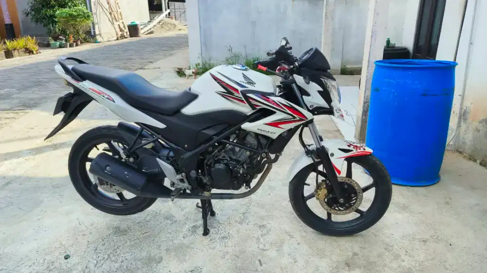CB150R thn 2013