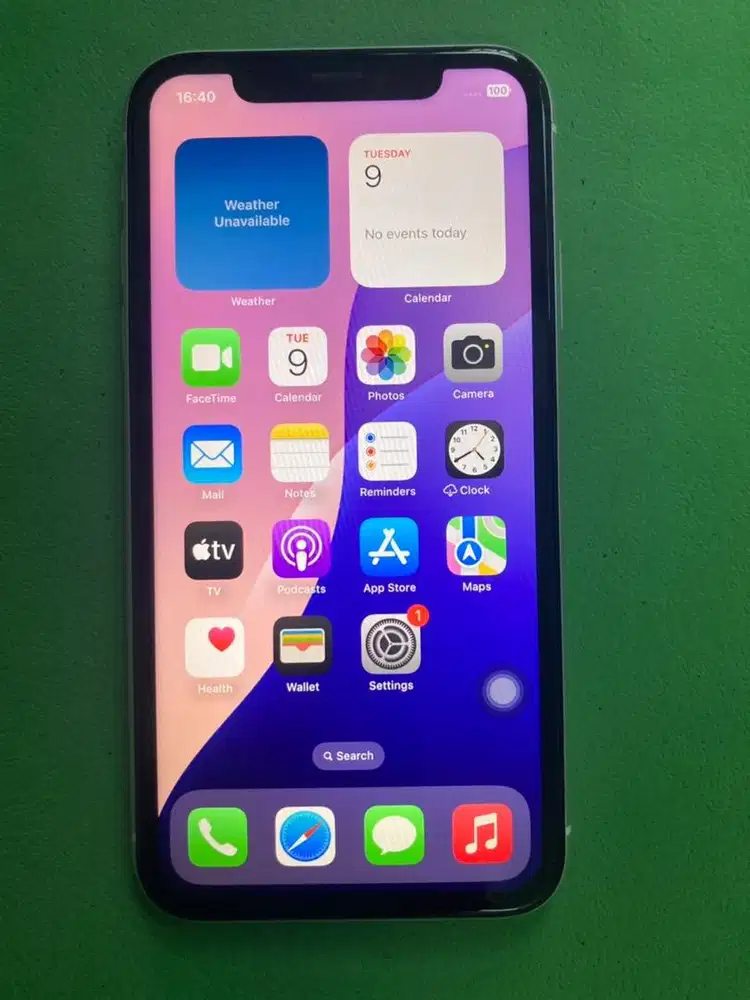 iPhone XR, 128GB. WifOn.