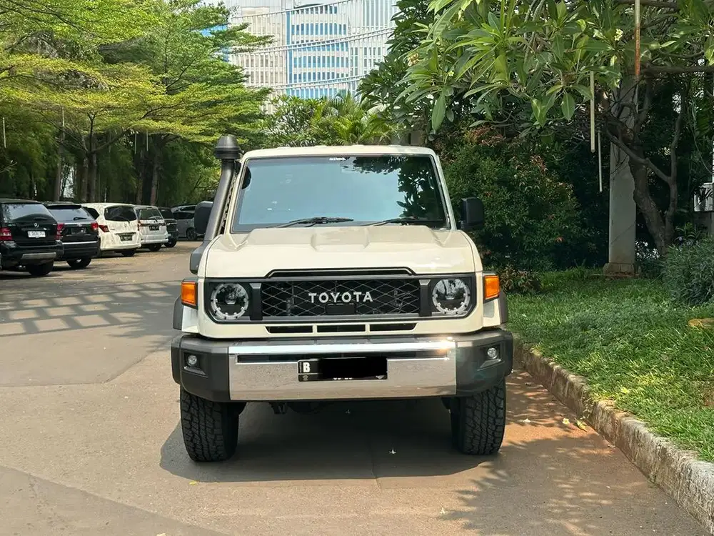 Toyota LC 70 Bundera 2.8/2024
