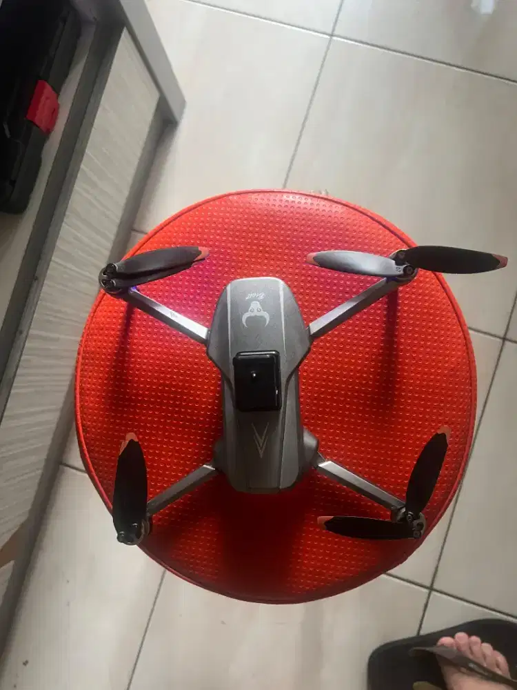 drone beast SG906
