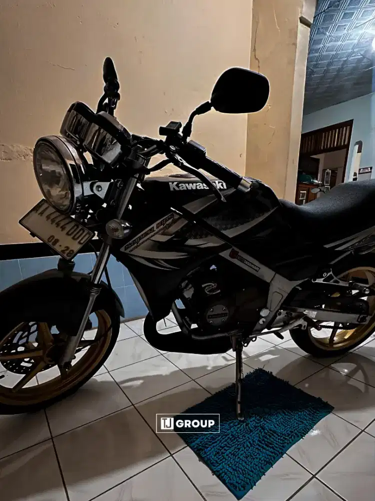 FOR SALE!! KAWASAKI NINJA SS 2013