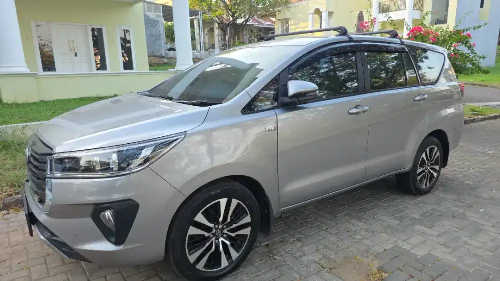 Innova Bensin V 2.0AT