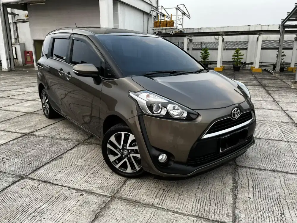 Toyota Sienta 1,5 V Cvt 2017
