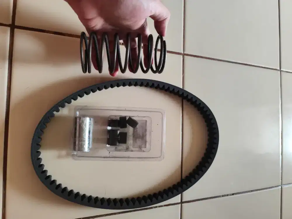 Paket Spare Part Bekas dengan kondisi bagus