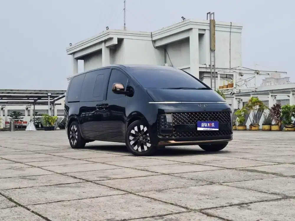 Hyundai Staria 2.2 Signature 2021 Km 72rb Tangan 1