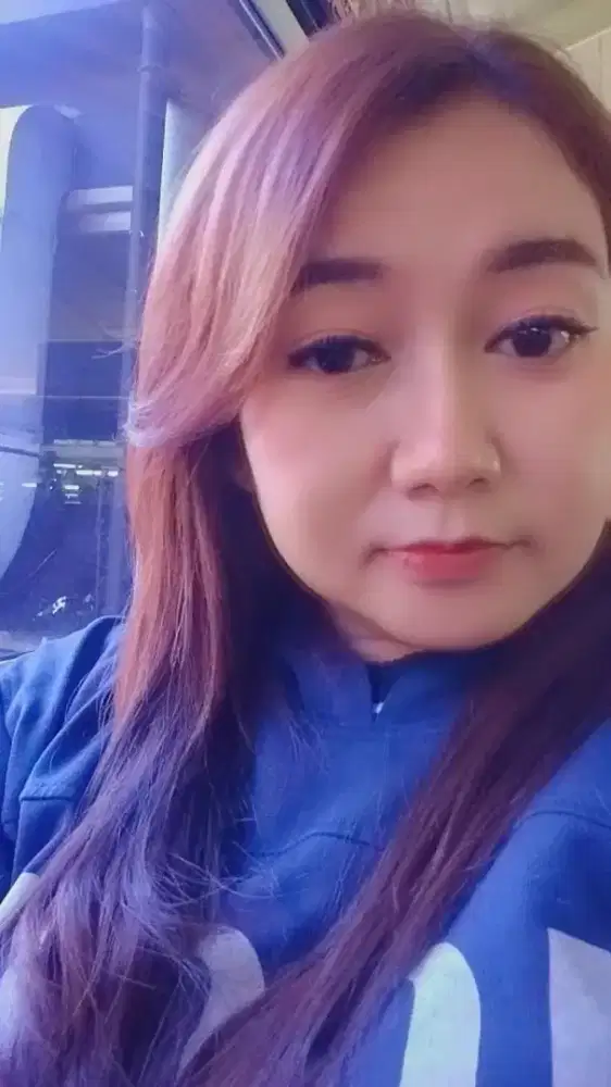 Sy mencari pekerjaan