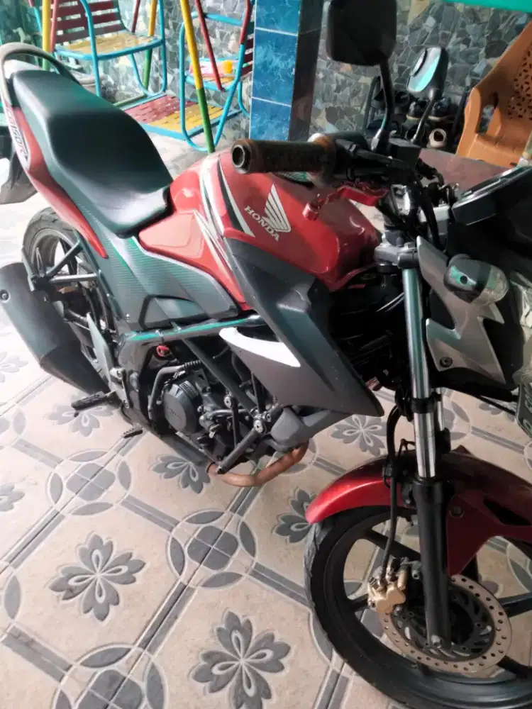 Honda CB150R Tahun 2013