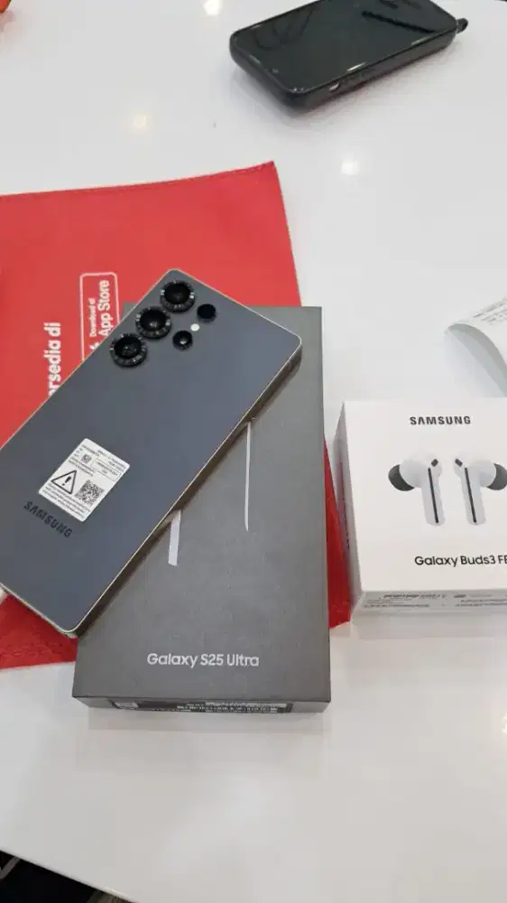 SAMSUNG S25 ULTRA 12/256 FREE BUDS 3FE DAN SPEAKER