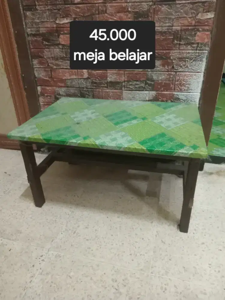 MEJA BELAJAR KAYU
