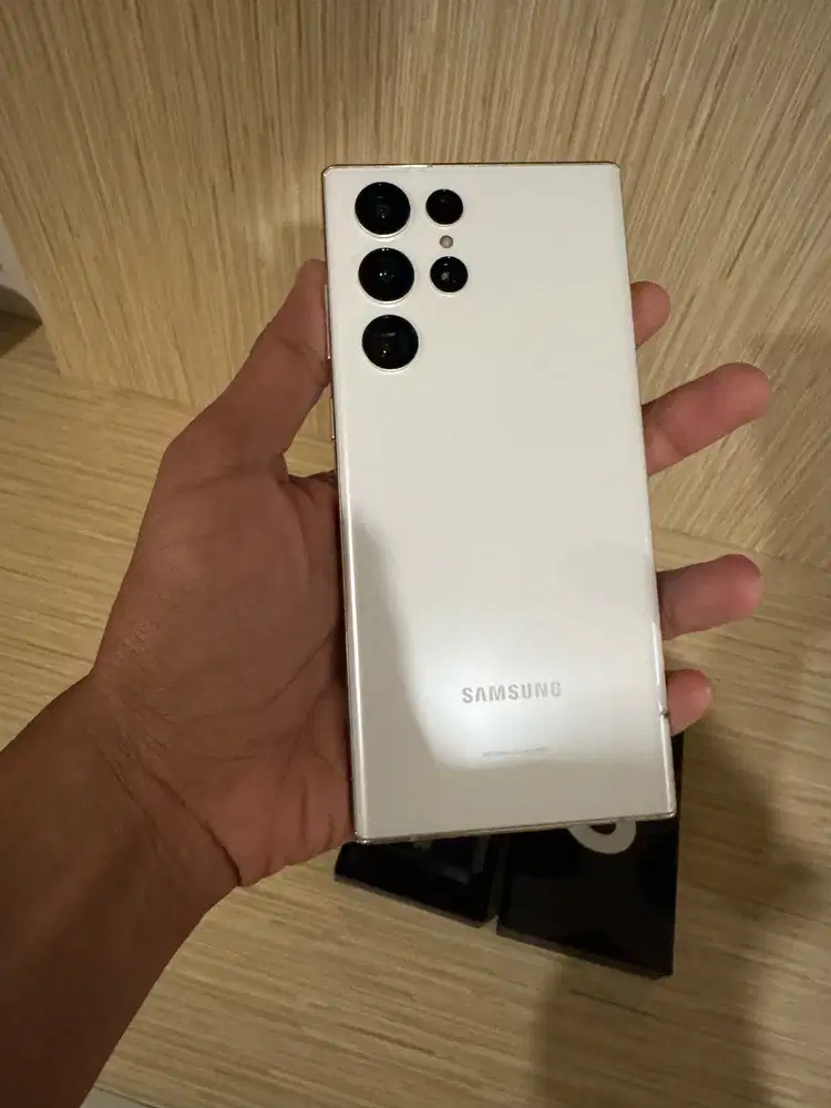 Samsung S22 Ultra 5G 8/128 GB resmi terdaftar beacukai