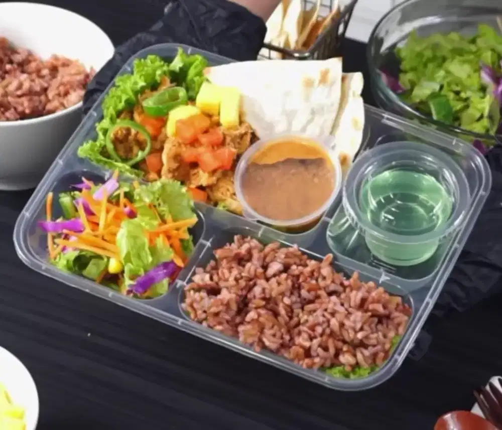 DIBUTUHKAN SEGERA 
Staf Kitchen – Bagian Prepare
Catering Healthy Food
