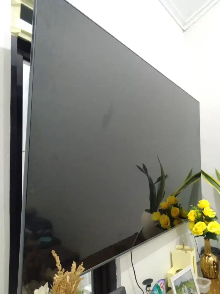 Dijual Tv Samsung 75 inchi crystal UHD Smart TV UA75CU8000KXXD
