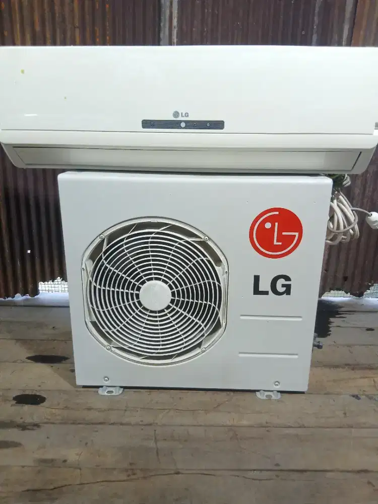 DIJUAL AC BEKAS 1/2 PK GRATIS PASANG